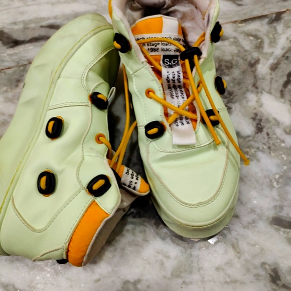 Shoes - Stylish sneakers